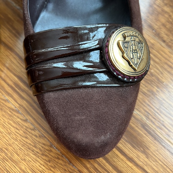 Gucci Suede & Patent Pumps - Picture 3 of 9